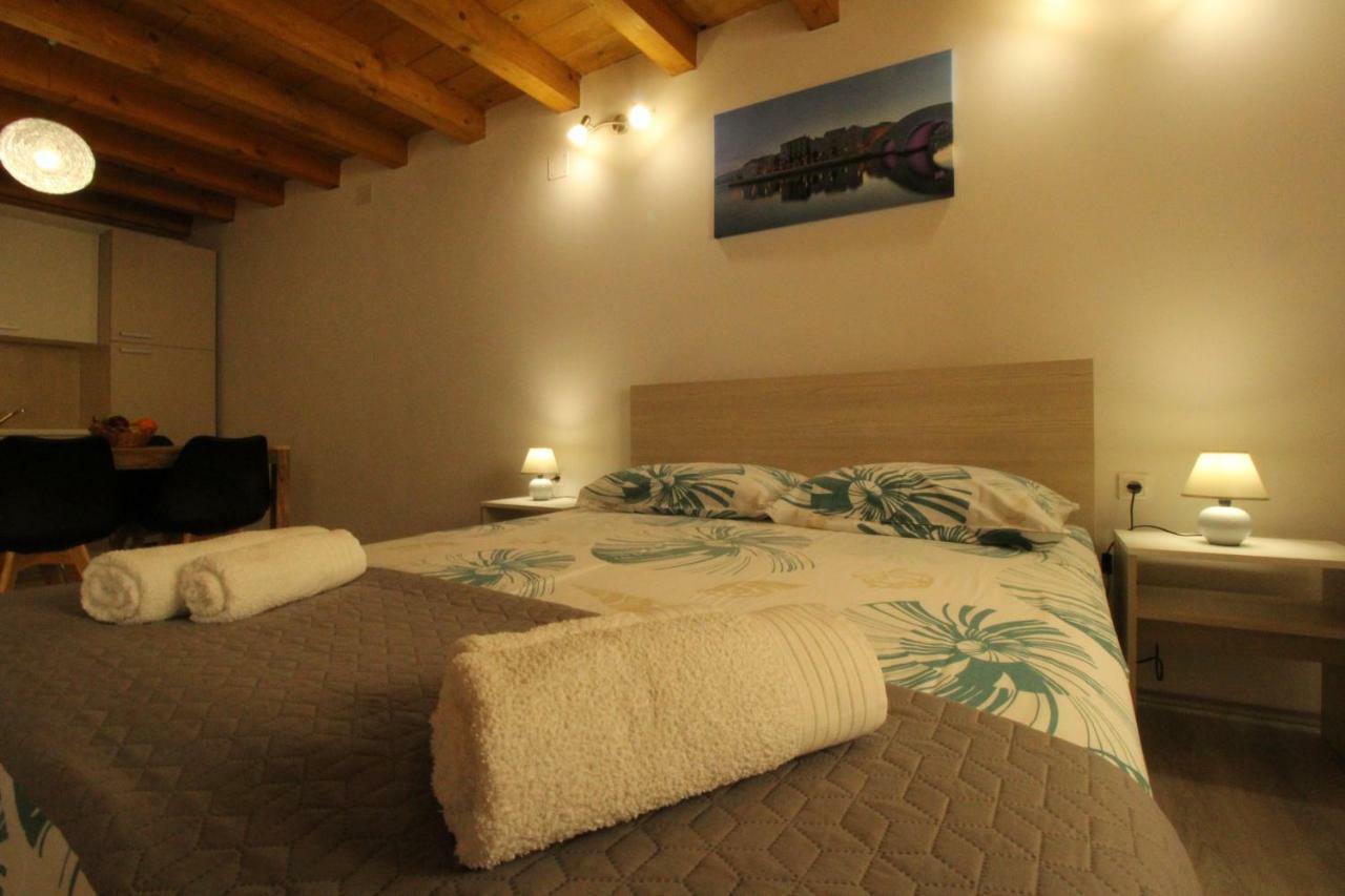 Apartments Bella Pag Town Kültér fotó